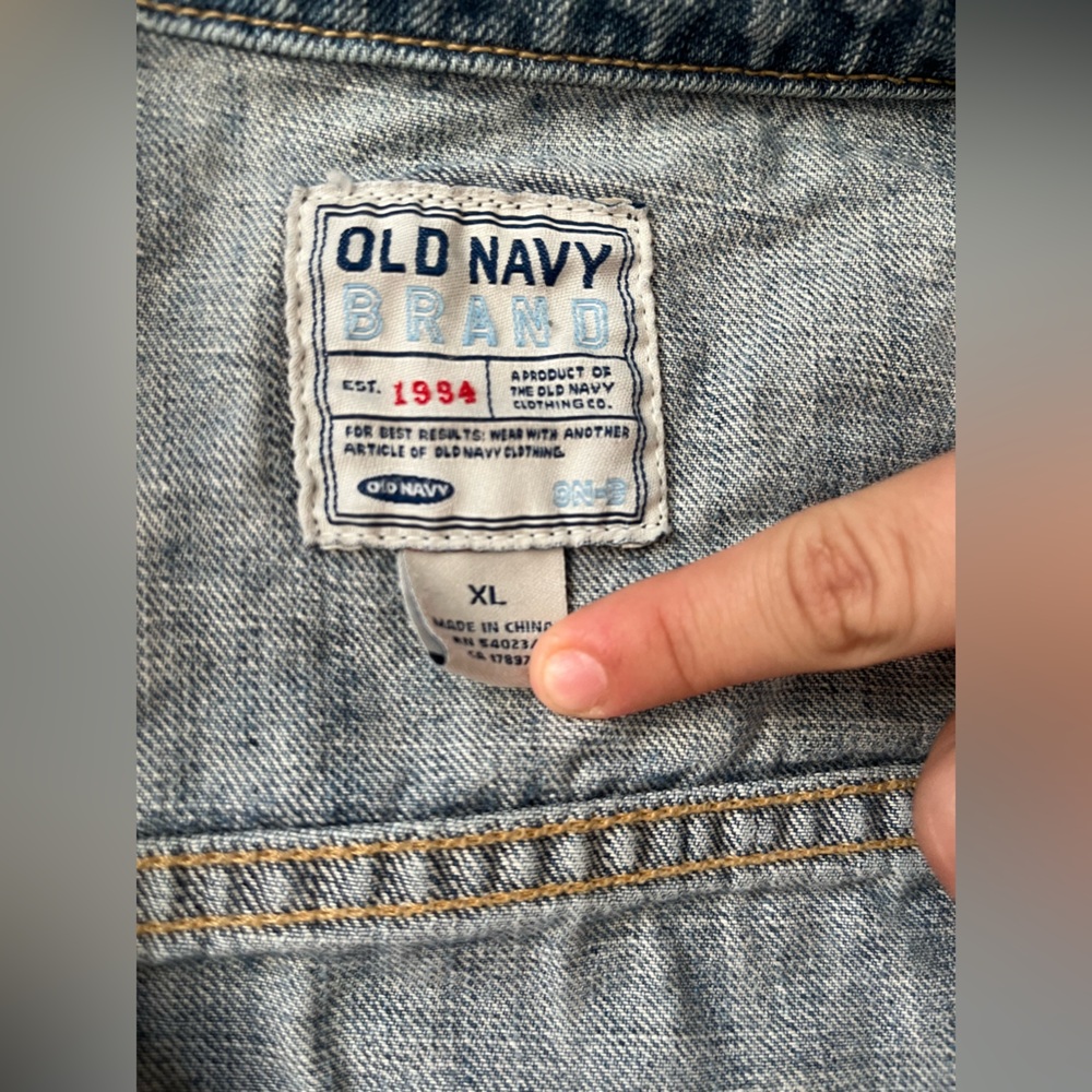 Old Navy Light Blue Women’s Denim Jacket - Picture 4 of 5
